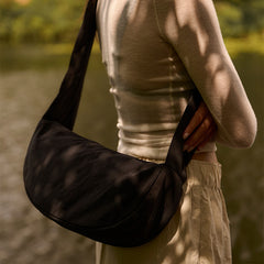 Monk & Anna Namika cross body bag | black