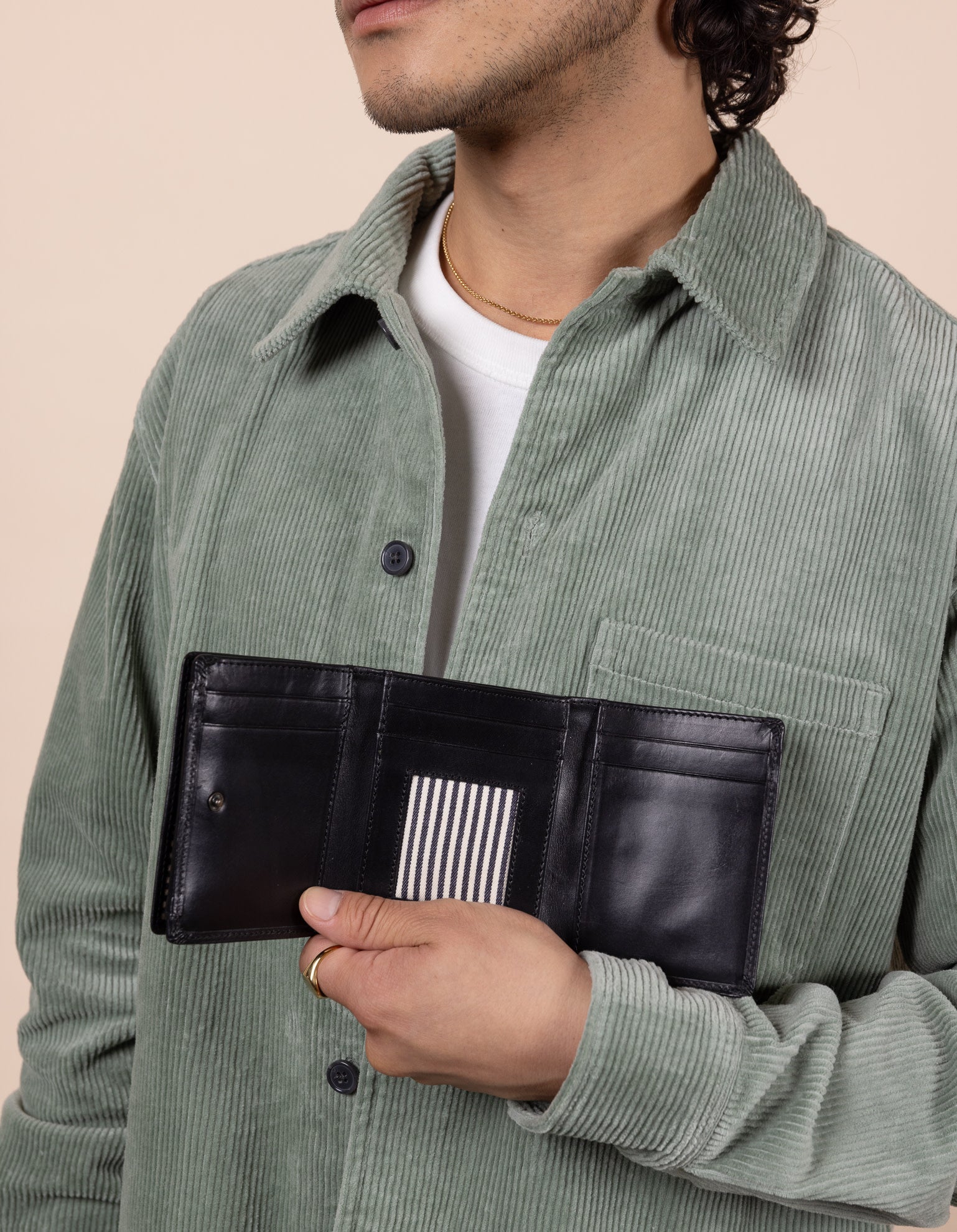 Ollie Wallet - Black Classic Leather