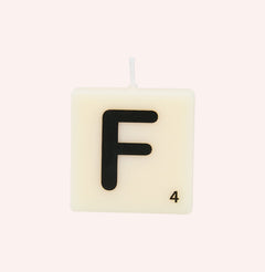 Letter kaarsen - F
