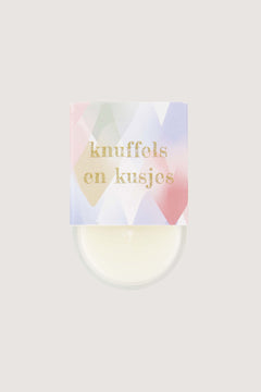 Geurkaarsje in wikkel 'knuffels en kusjes'
