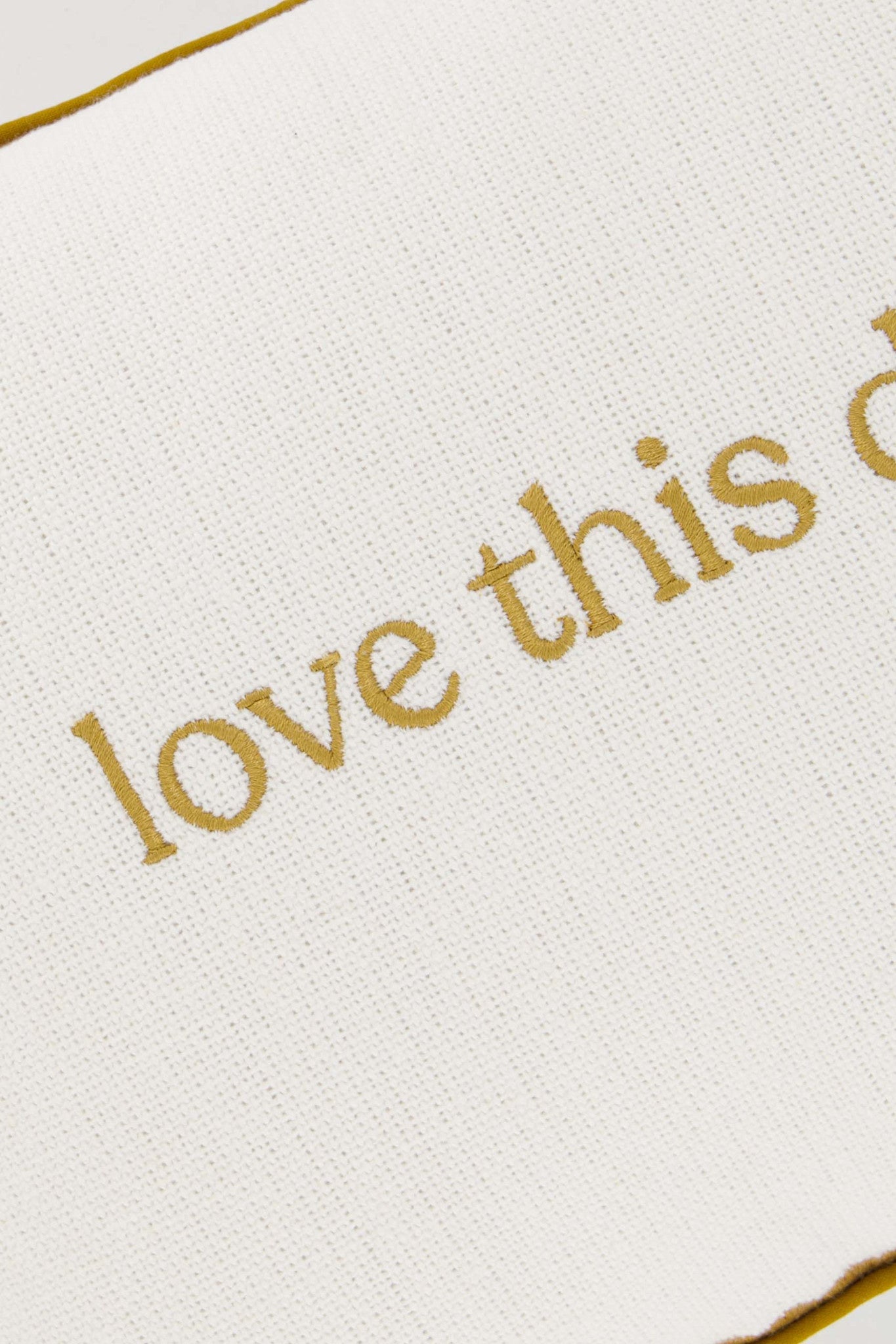 Kussen 'Love this day' 25x35cm