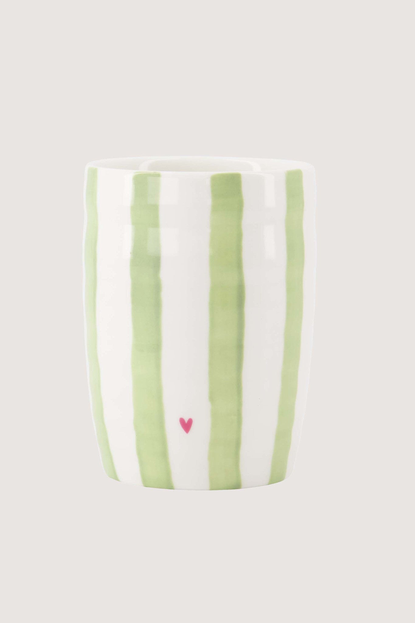 Koffiemok met lichtgroene streepjes en hartje