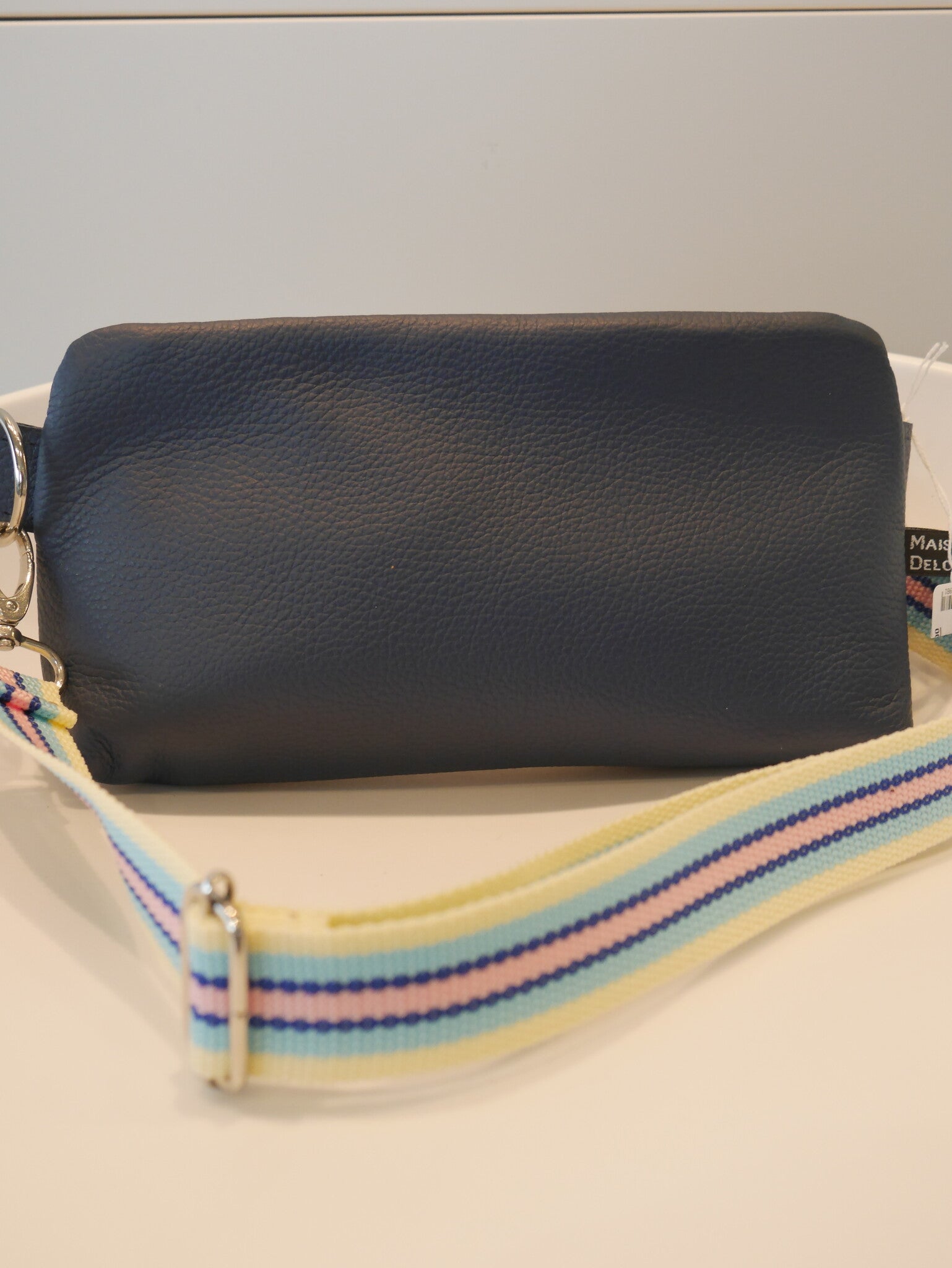 Cross-body tasje donkerblauw - riem in lichtblauw-roze-donkerbl