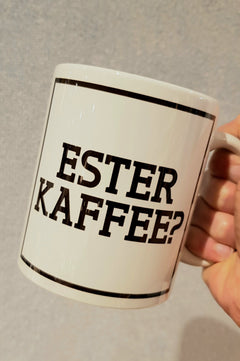 Mok 'Ester kaffee?'
