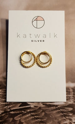Verguld zilver oorstekers - ring op dotted ring