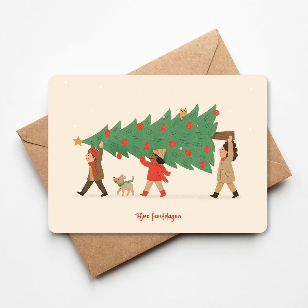 Wenskaart - Kerstboom dragen - Fijne feestdagen