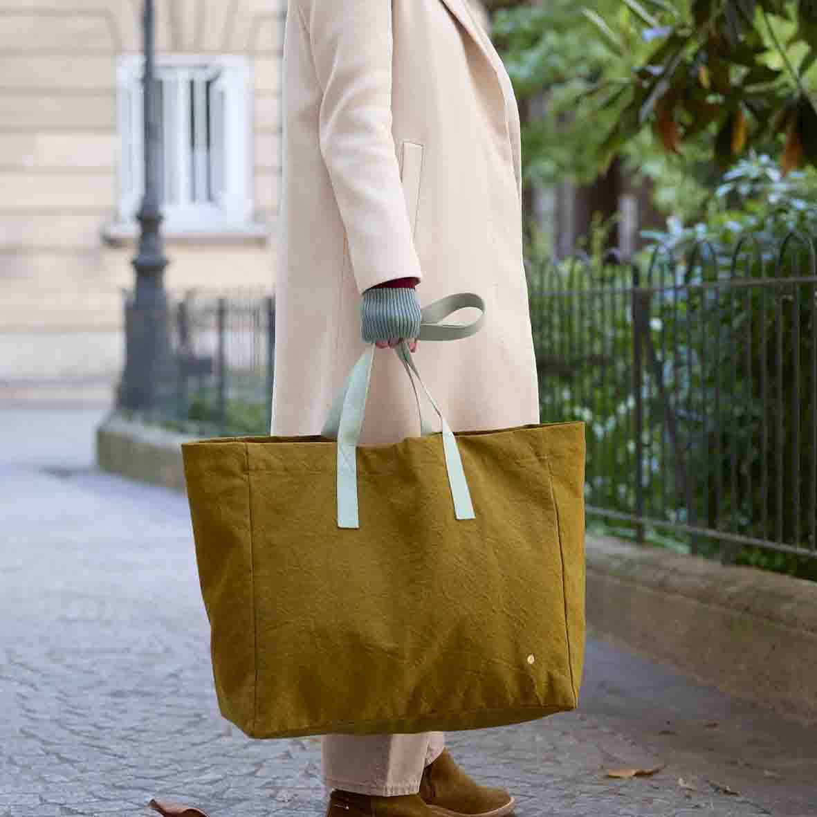 Shopper - Iona Nuts