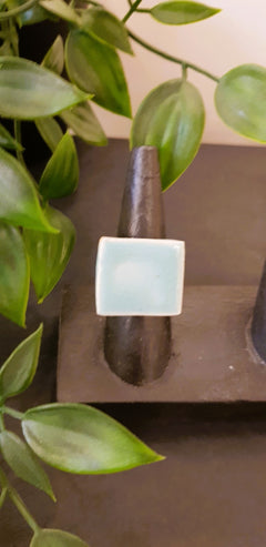 Ring met keramiek steen - B11