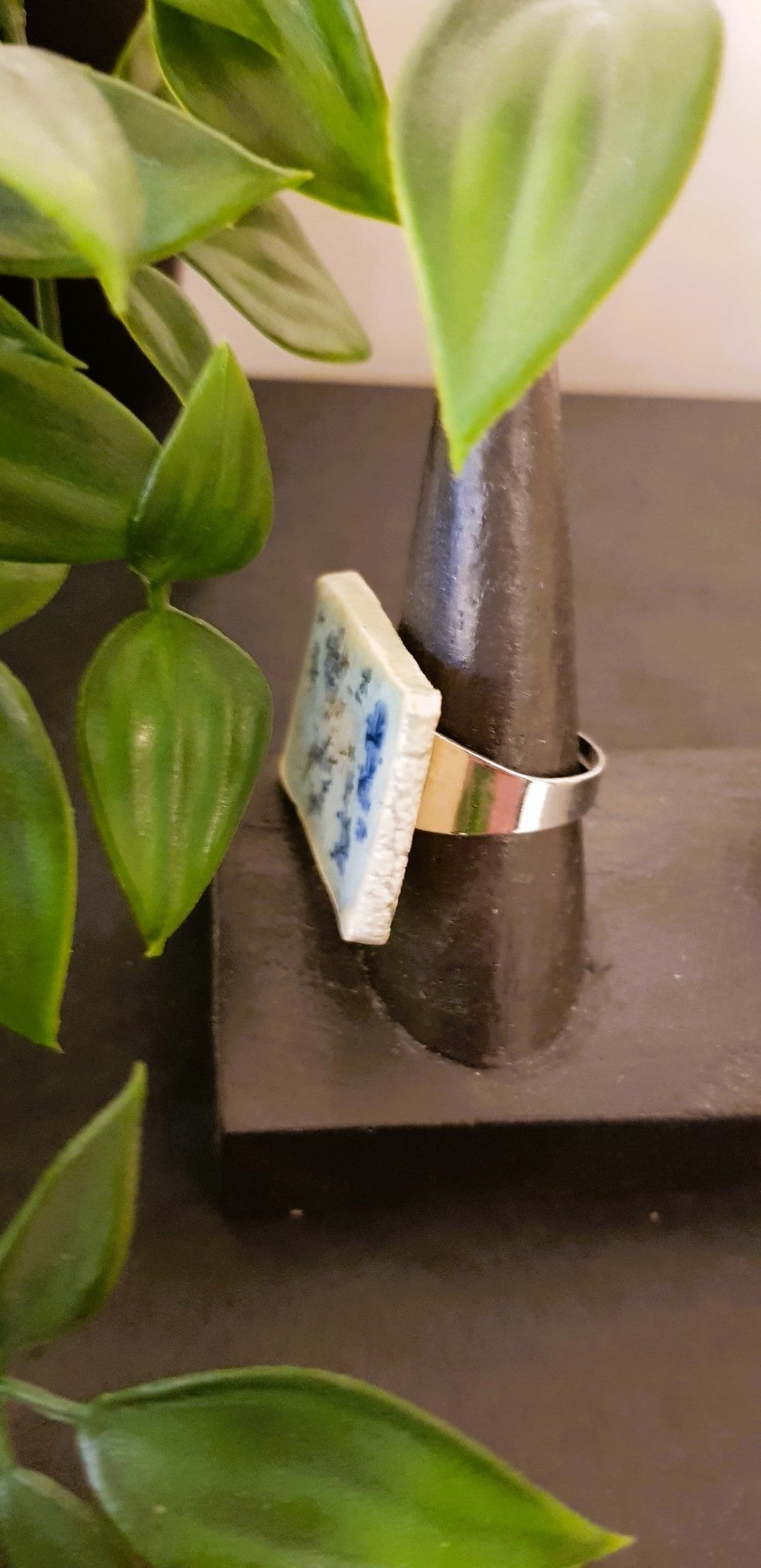 Ring met keramiek steen - B9