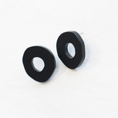 Oorstekers Studio Nok Nok - Stud 01 . black
