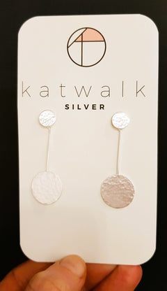 Zilver oorstekers - gehamerd plaatje - staafje - plaatje