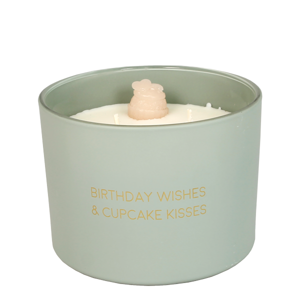Geurkaars met 3 wieken - 'Birthday wishes & cupcake kisses'