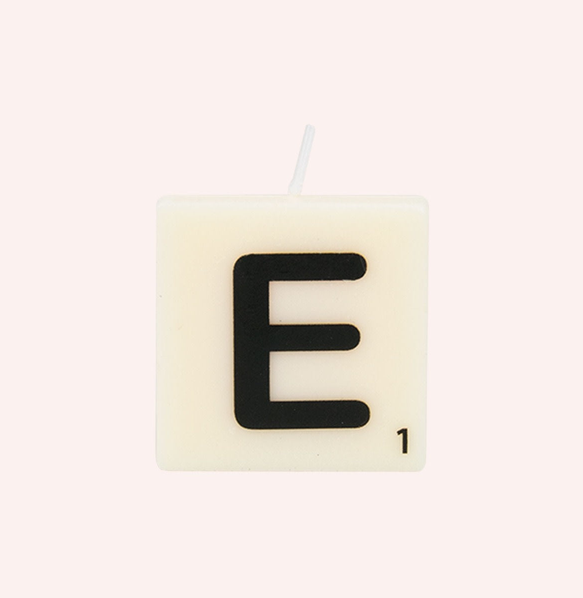 Letter kaarsen - E