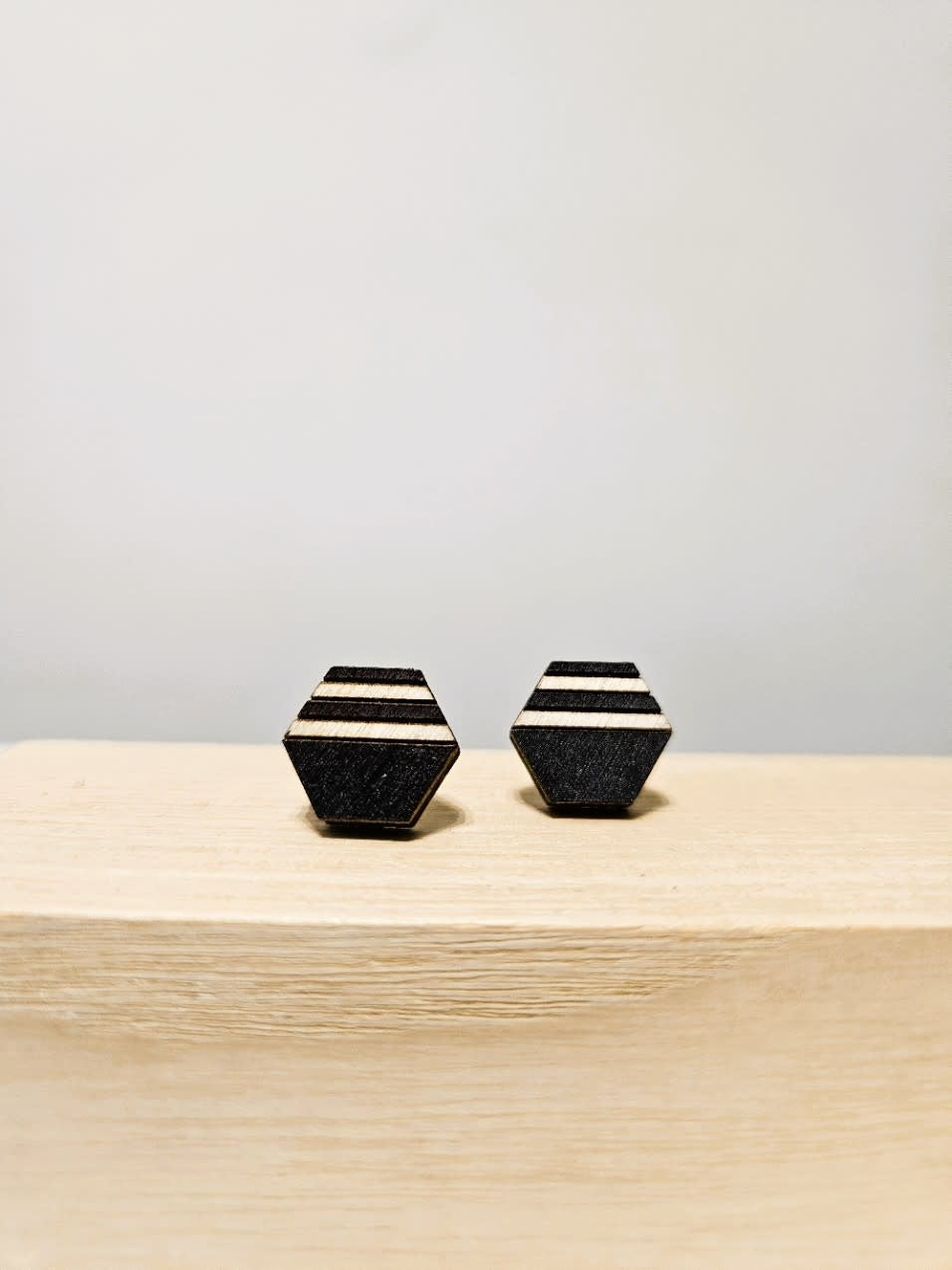 Houten oorsteker Hexagon 2.1