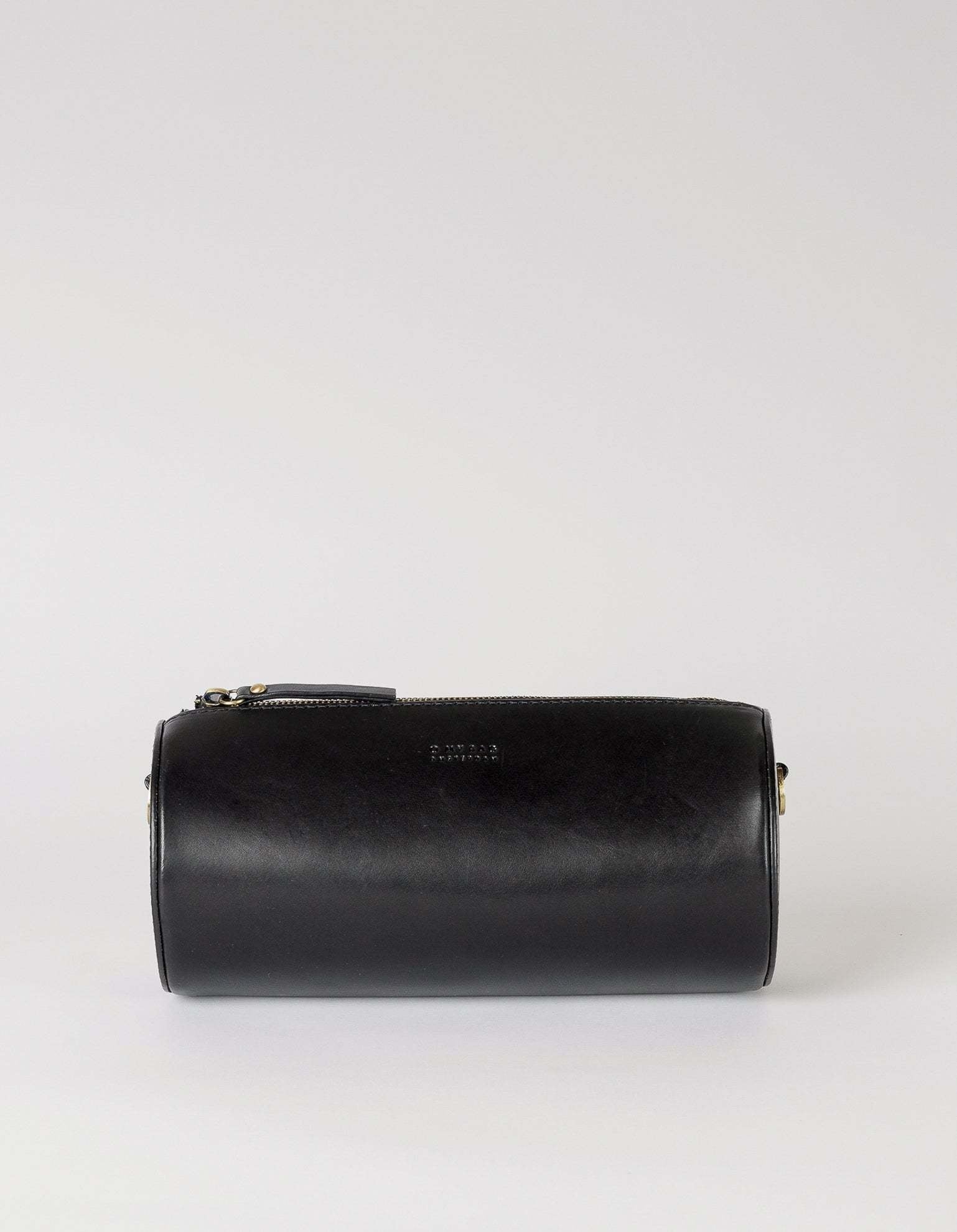 Izzy - Black Classic Leather