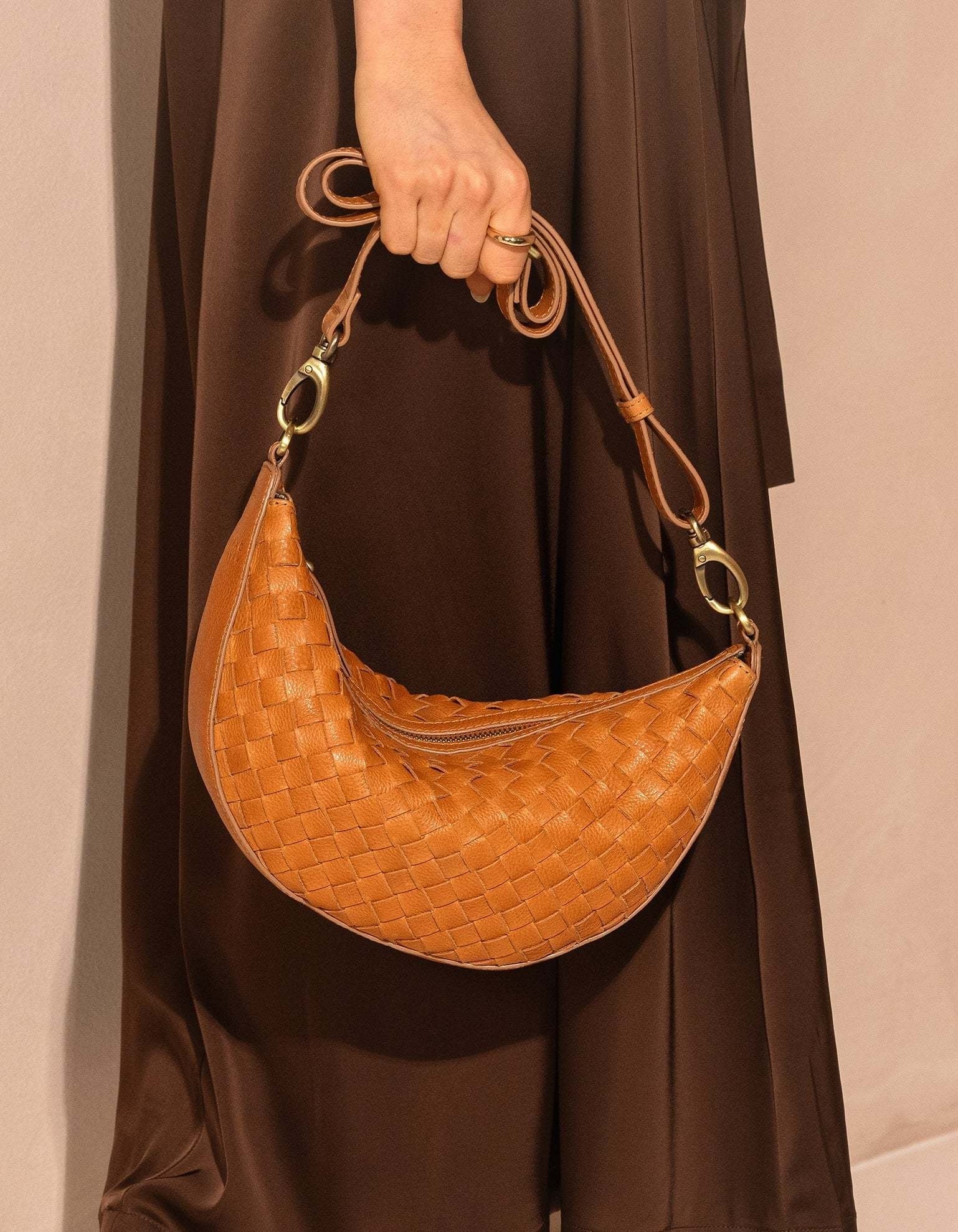 Leo Midi - Wild Oak Woven Soft Grain Leather