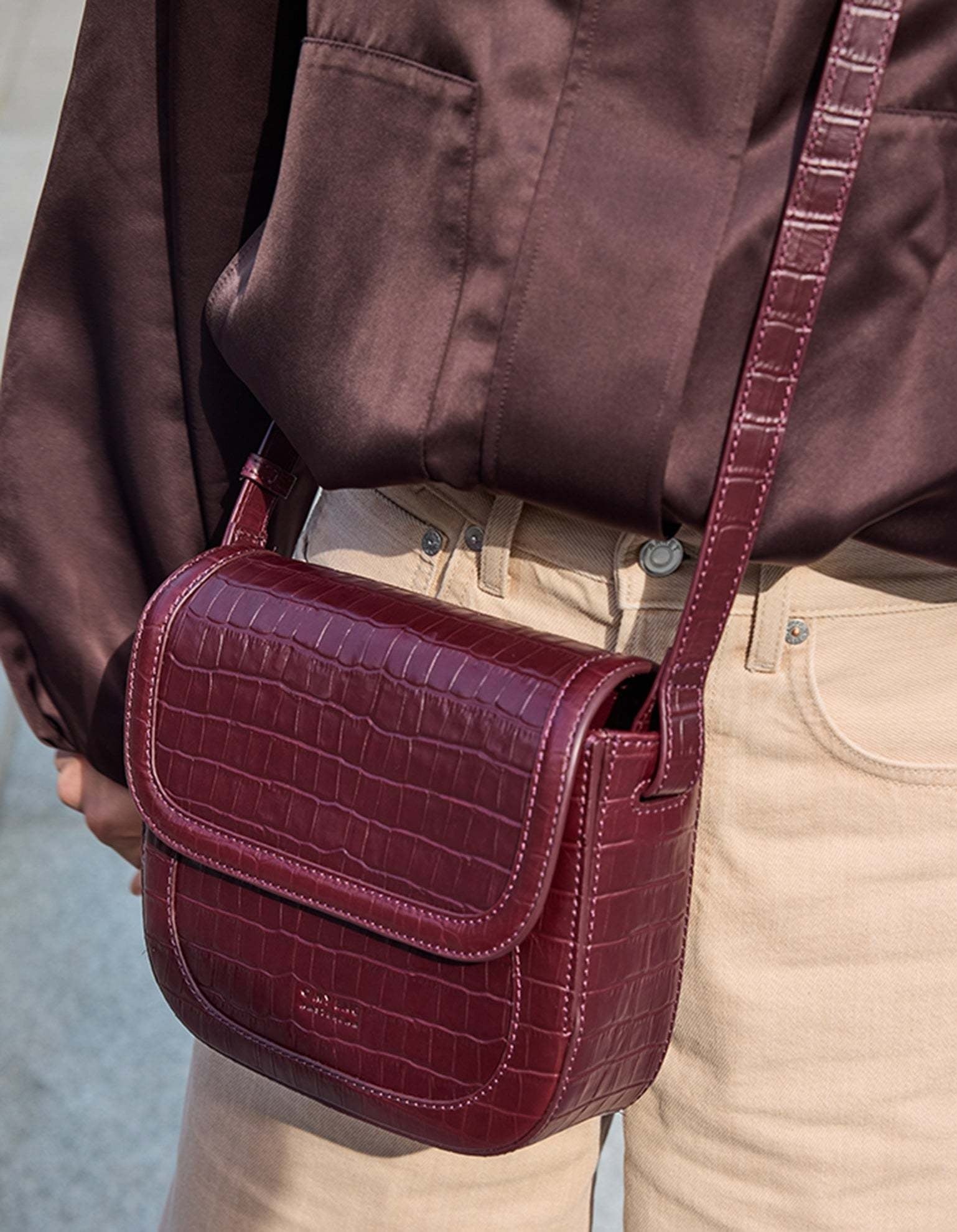 Nina - Dark cherry croco leather