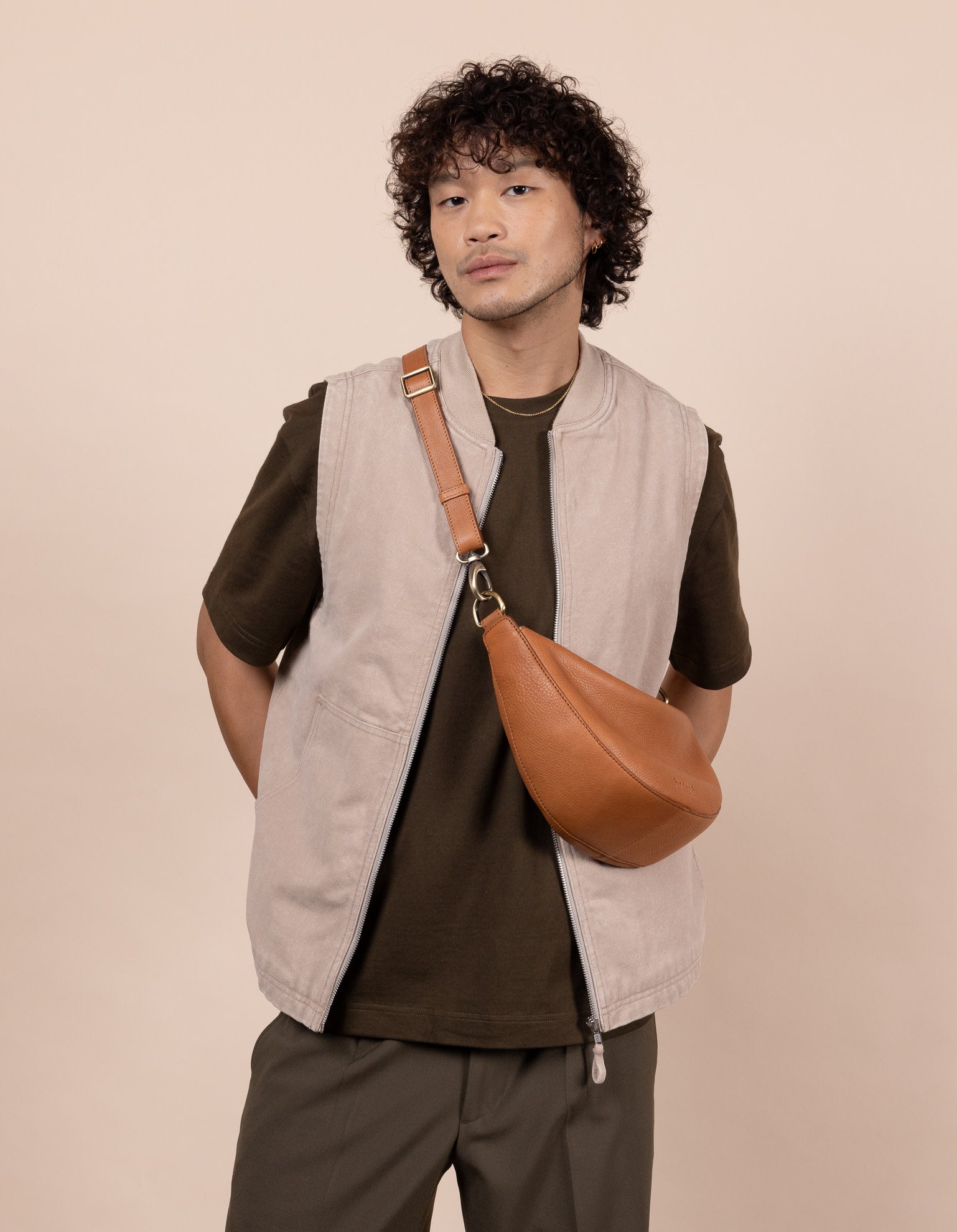 Leo  Wild Oak Soft Grain Leather