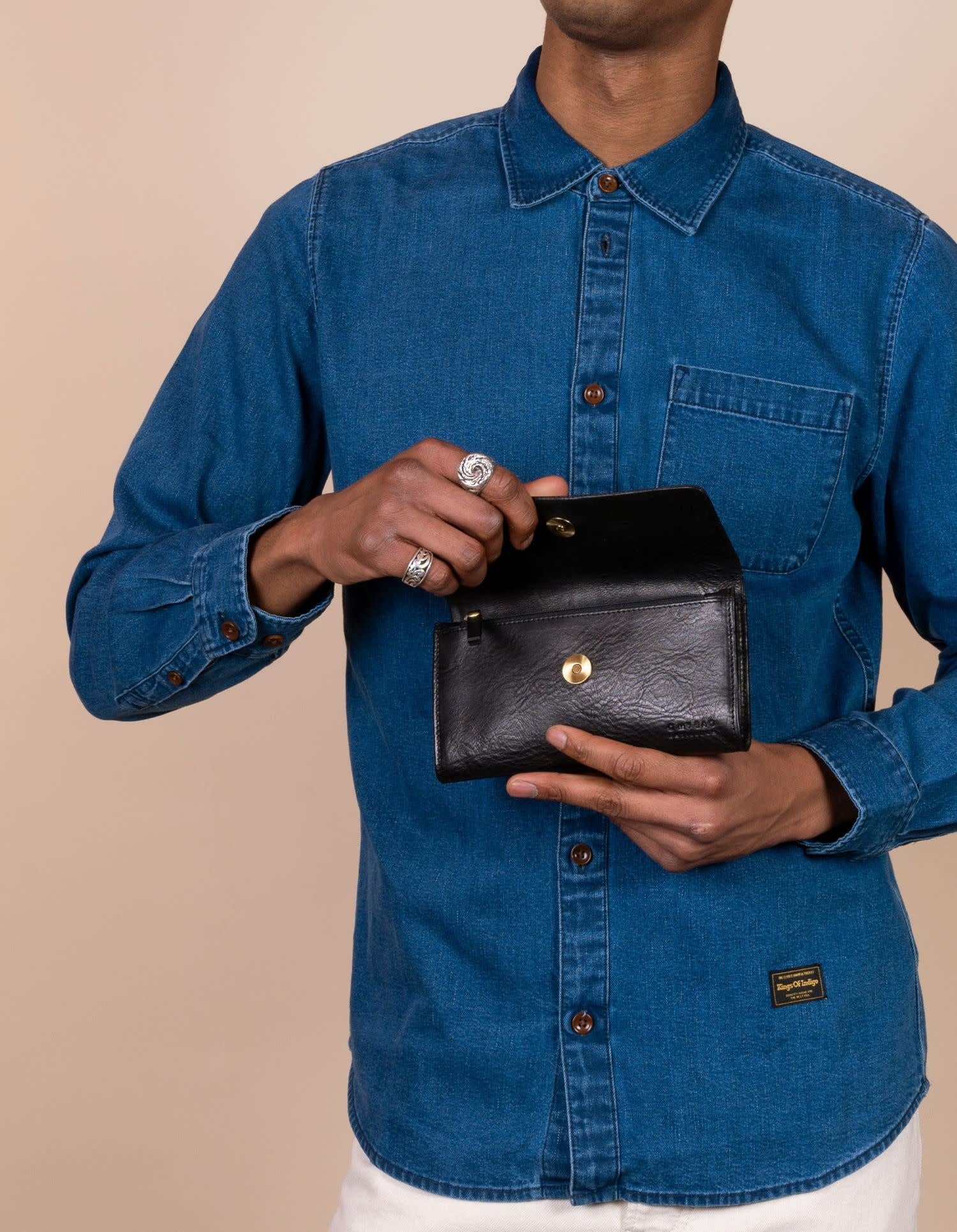 Pau's Pouch Black Stromboli Leather