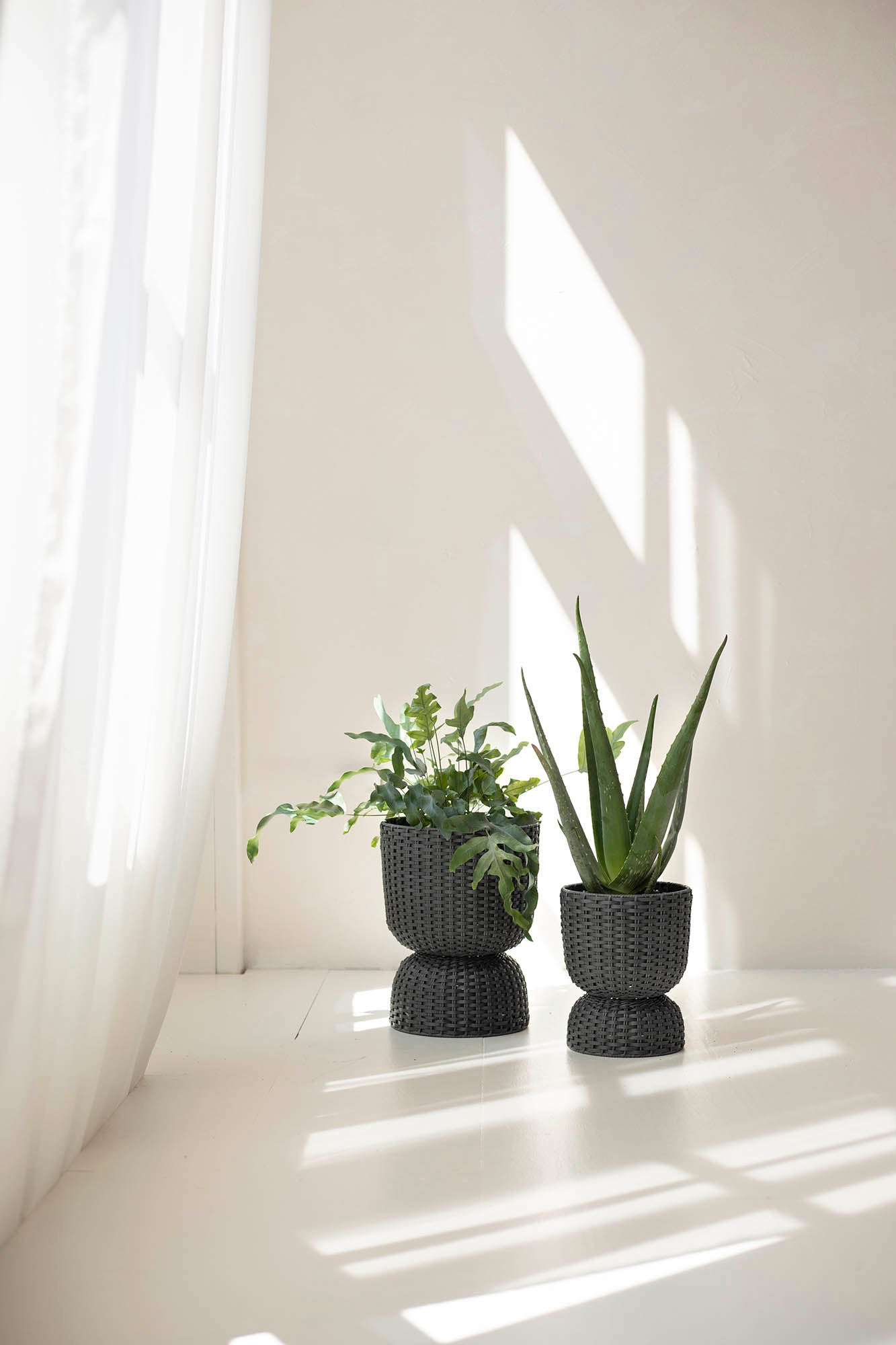 Basket Twist  - small - Dark grey