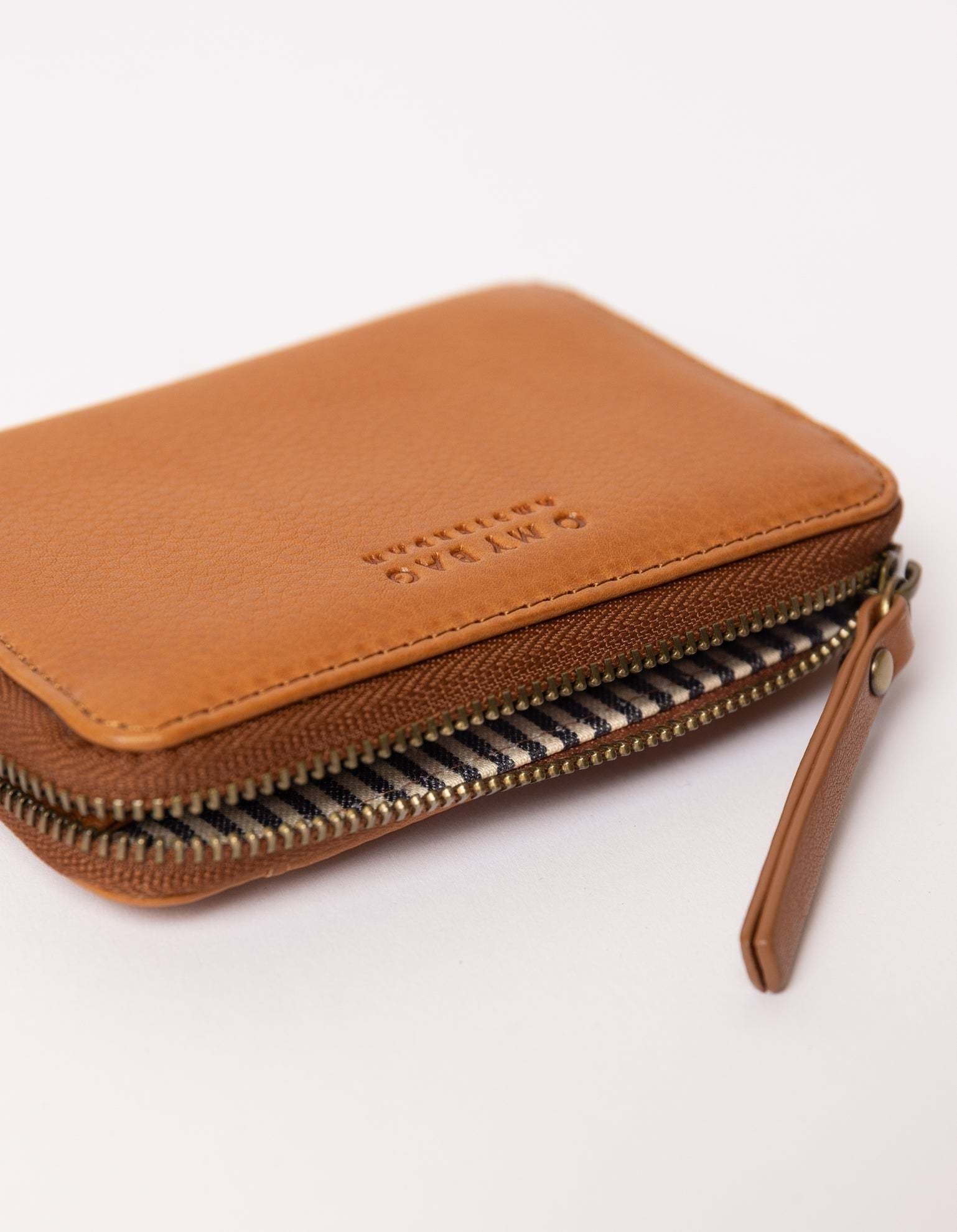 Robbie Wallet - Wild oak soft grain Leather