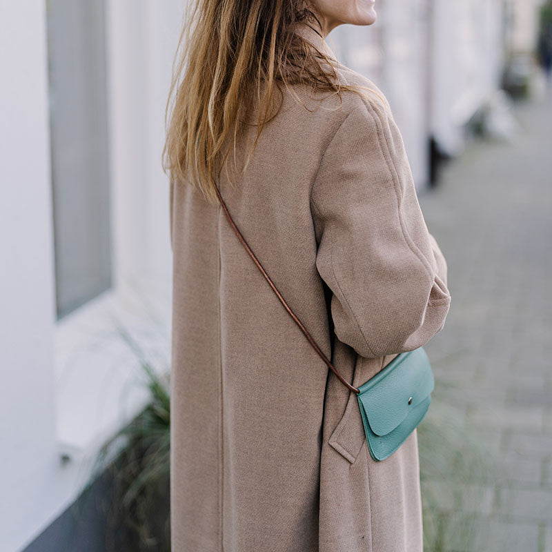 Telefoontasje Hang On - Forest green