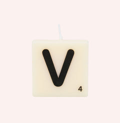 Letter kaarsen - V