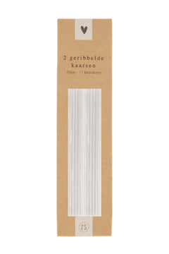 2 geribbelde kaarsen 20cm krijt